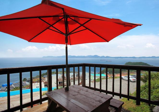 Montmartre Villa Namhae Ngoại thất bức ảnh